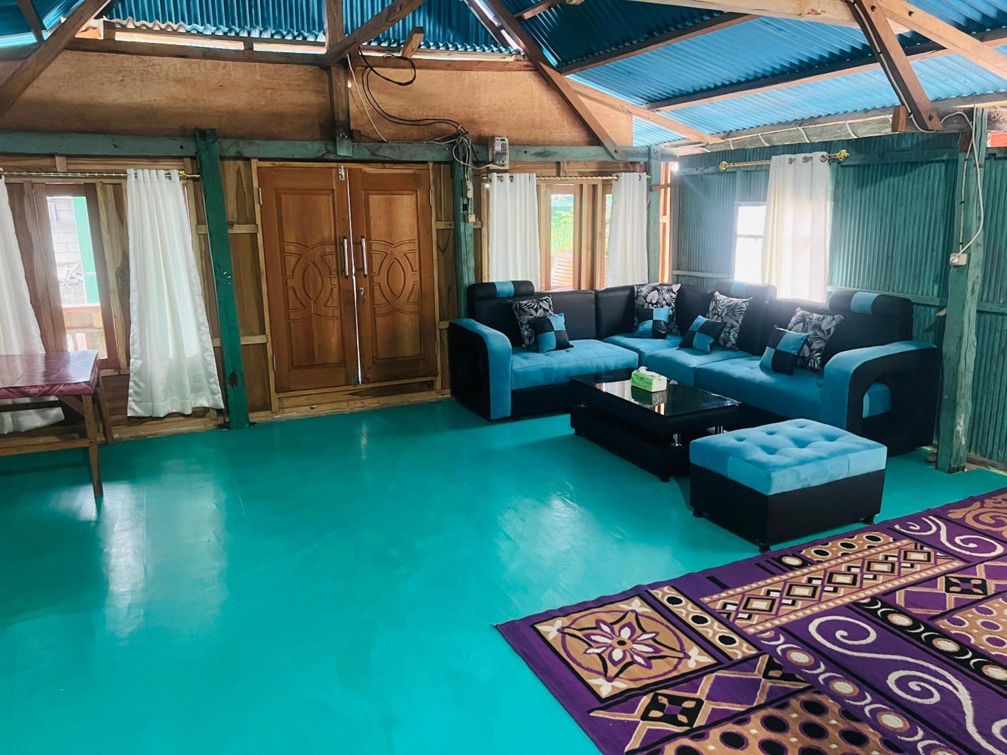 Jhuna Komodo Homestay Exterior foto